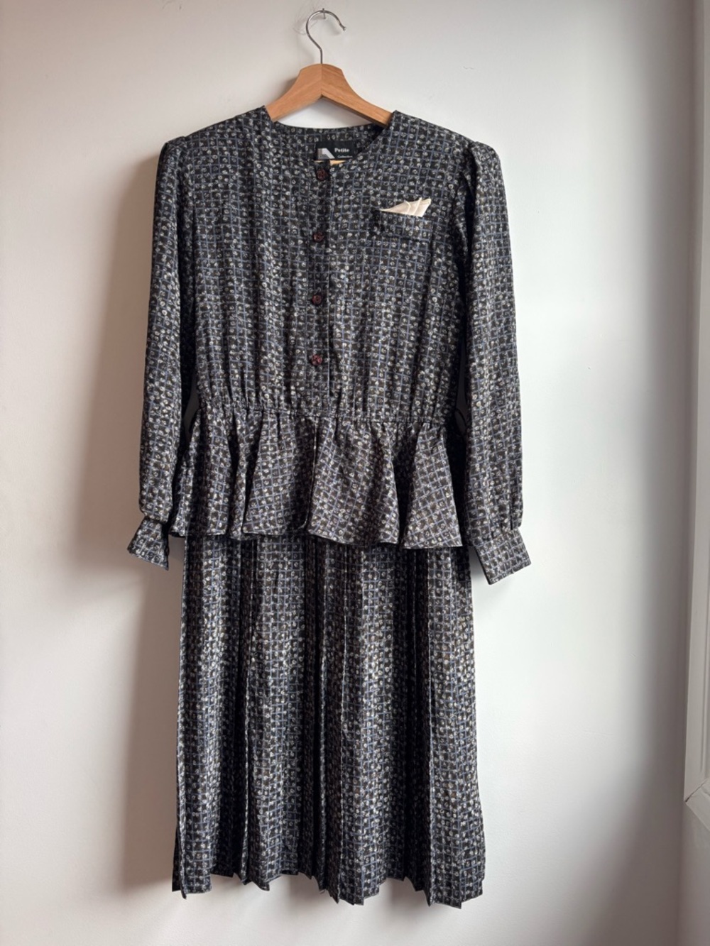 Vintage Patterned Peplum Button-Front Dress